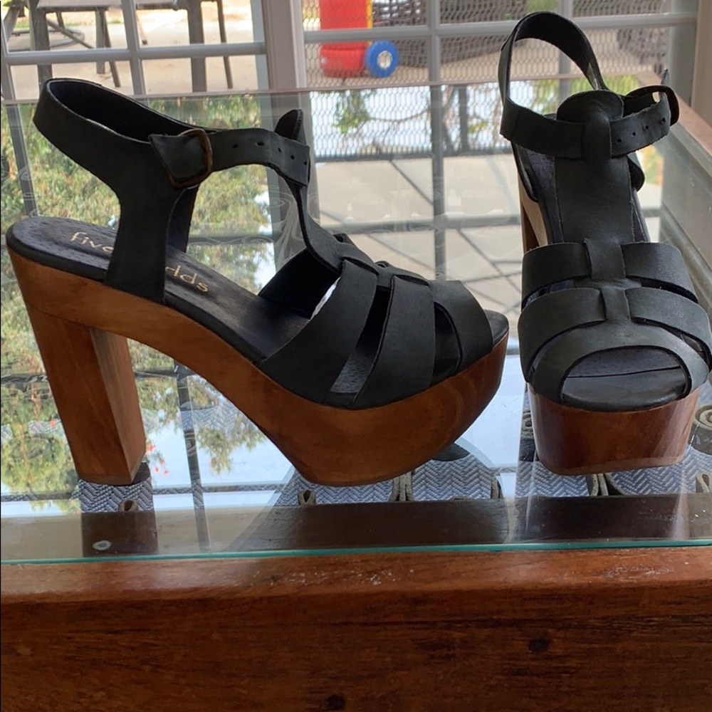Five Worlds Nubuck Platform Sandals